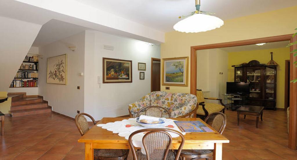 Апартаменти Casa Montalbano Порто-Емпедокле Номер фото